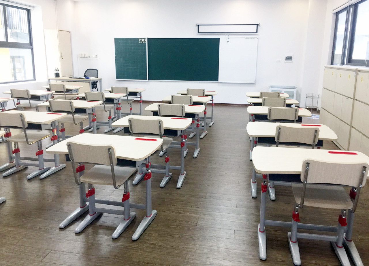 B&agrave;n ghế học sinh đơn, chỉnh được độ cao &ndash; Trường Dạ Hợp H&ograve;a B&igrave;nh &ndash; nội thất trường học hiện đại
