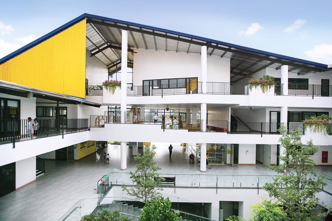 Kiến tr&uacute;c mở, nhiều khoảng s&aacute;ng &ndash; Trường Dạ Hợp H&ograve;a B&igrave;nh &ndash; nội thất trường học hiện đại