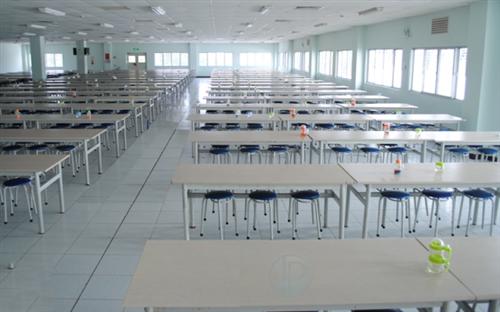  Tiêu chí chọn mua bàn ăn công nghiệp Hòa Phát chất lượng